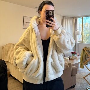 Reversibe Cozy Cream Women's Jacket